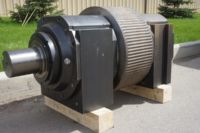 REBUILT KOMAREK COMPACTOR ROLL ASSEMBLY