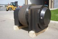 REBUILT KOMAREK COMPACTOR ROLL ASSEMBLY